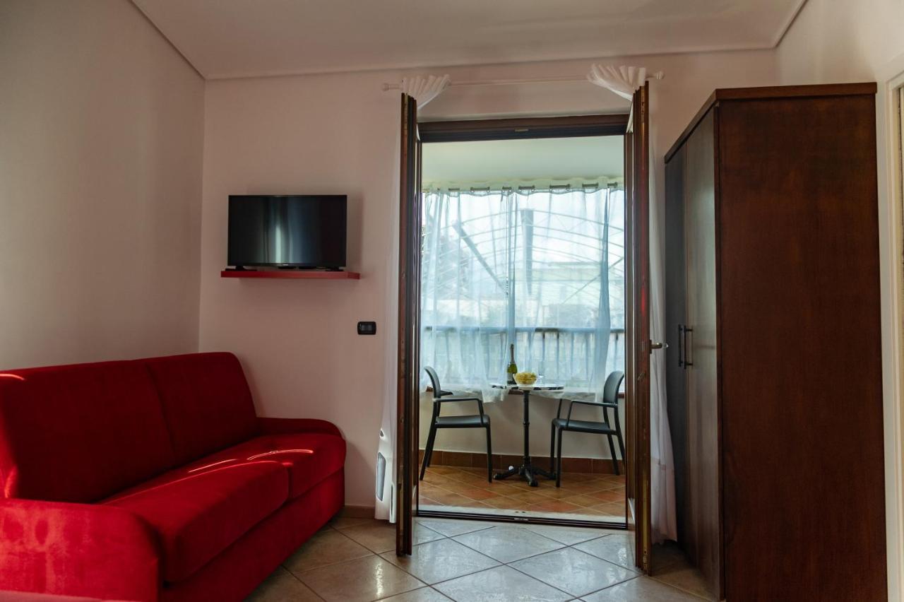 Ohana Bed And Breakfast Кастелламмаре-ді-Стабія Екстер'єр фото