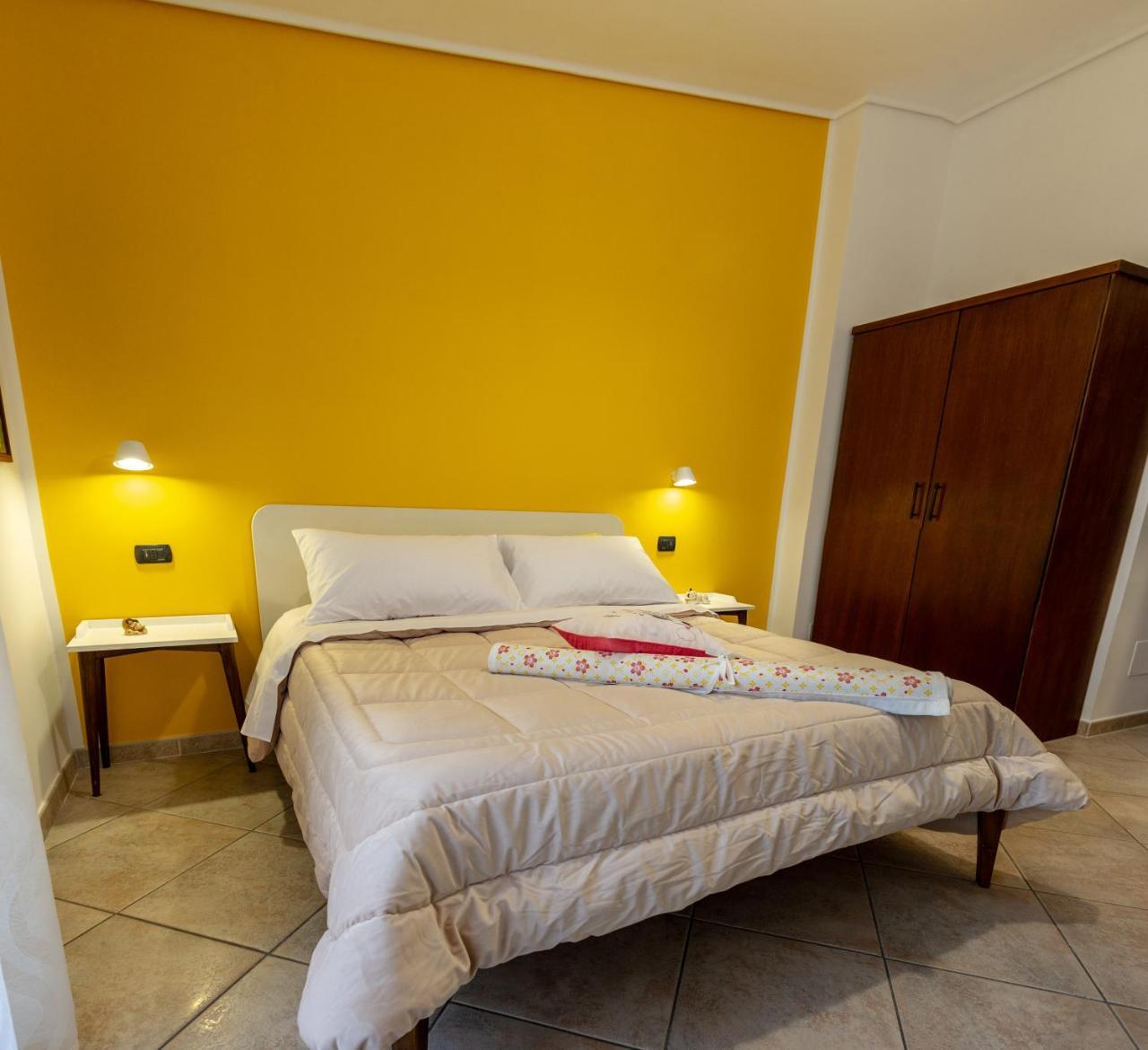 Ohana Bed And Breakfast Кастелламмаре-ді-Стабія Екстер'єр фото