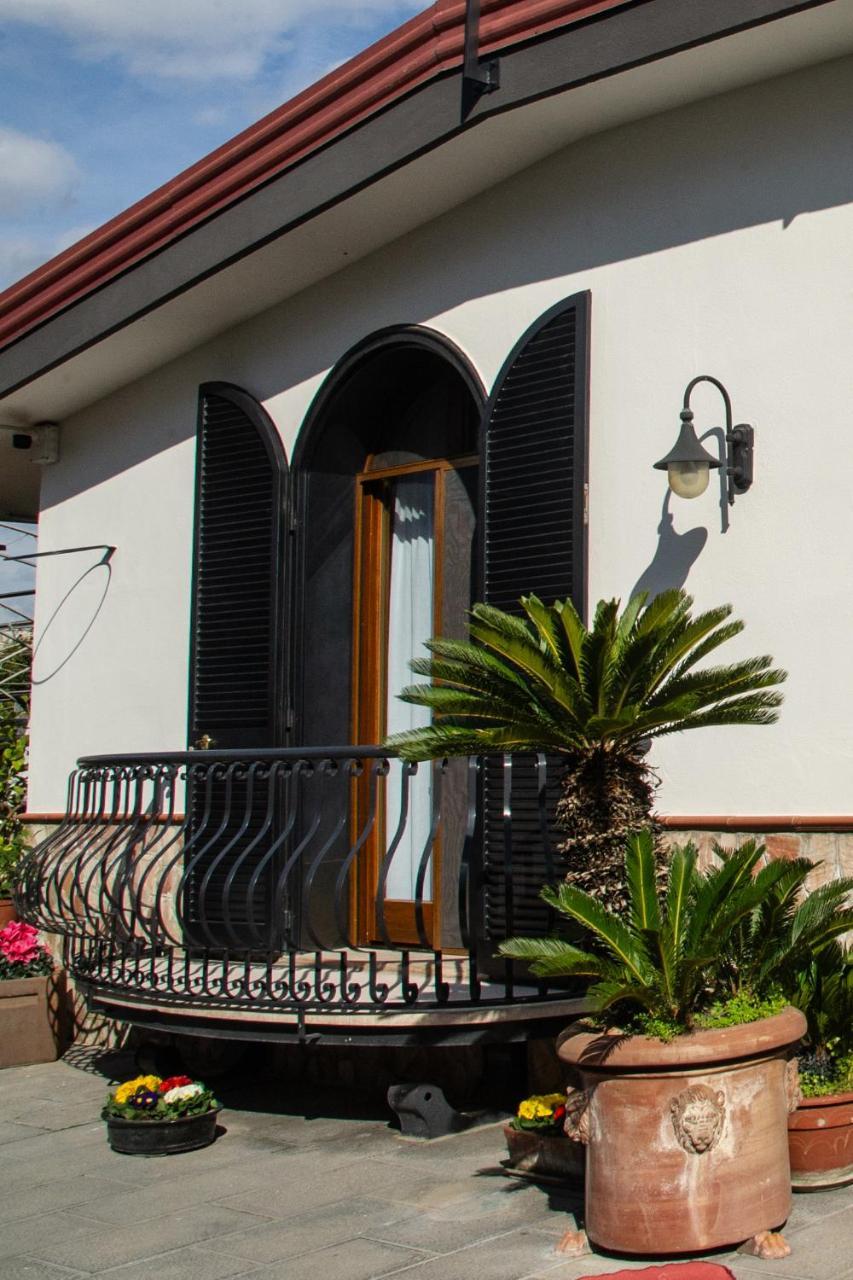 Ohana Bed And Breakfast Кастелламмаре-ді-Стабія Екстер'єр фото